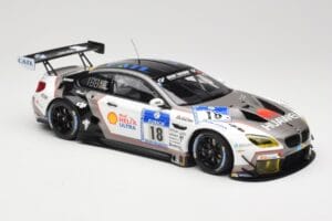 BMW M6 GT3 F13 #18 Schubert Motorsport A. Farfus / J. Krohn 24h Nurburgring 2016 Minichamps 1:18 155162618 Kov – obrázek 4 z 6