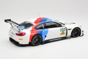 BMW M6 GT3 F13 #42 BMW Team Schnitzer R. Collard / P. Eng ADAC GT Masters Oschersleben 2017 Minichamps 1:18 155172652 Kov – obrázek 2 z 6