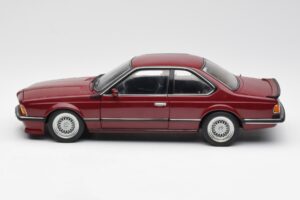 BMW M635 CSi E24 Karmin Červený AUTOart 1:18 70528 Kov – obrázek 4 z 8