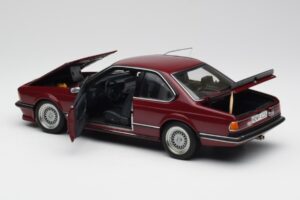 BMW M635 CSi E24 Karmin Červený AUTOart 1:18 70528 Kov – obrázek 5 z 8
