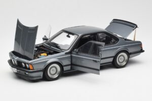 BMW M635 CSi E24 Shadow Line Delphin Metallic AUTOart 1:18 70529 Kov – obrázek 2 z 8