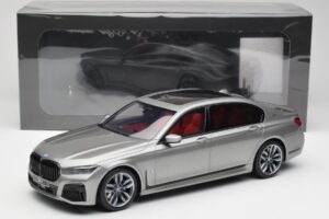 BMW M760i G12 V12 Final Edition Šedý GT Spirit 1:18 GT478 Pryskyřice – obrázek 6 z 6
