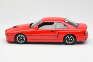 BMW M8 E31 Prototype Červený Schuco 1:18 450020900 Kov – obrázek 3 z 6