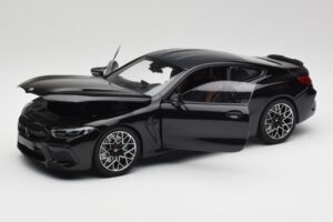 BMW M8 F92 Safírová Černá Minichamps 1:18 110029021 Kov – obrázek 2 z 8