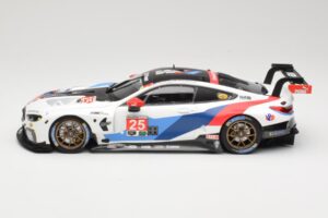 BMW M8 GTE Team RLL C. De Phillippi / B. Auberlen 2nd in Class 12 Hours of Sebring 2018 Minichamps 1:18 155182925 Kov – obrázek 3 z 6