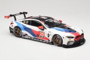 BMW M8 GTE Team RLL C. De Phillippi / B. Auberlen 2nd in Class 12 Hours of Sebring 2018 Minichamps 1:18 155182925 Kov – obrázek 4 z 6