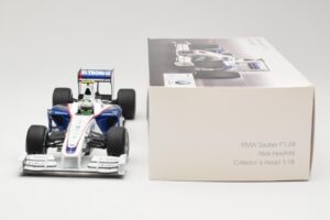 BMW Sauber F1.09 #6 N. Heidfeld Launch Version 2009 Minichamps 1:18 80432154856 Kov – obrázek 6 z 7