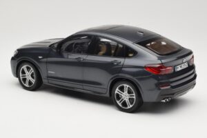 BMW X4 F26 Sophisto Grey Paragon 1:18 80432352461 Kov – obrázek 7 z 8