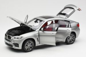 BMW X6 M F86 Donington Šedá Metalíza Norev 1:18 80432364886 Kov – obrázek 2 z 8