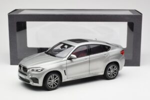 BMW X6 M F86 Donington Šedá Metalíza Norev 1:18 80432364886 Kov – obrázek 8 z 8