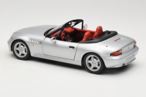 BMW Z3 Kabriolet Stříbrný UT Models 1:18 20402 Kov – obrázek 7 z 8