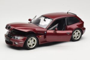 BMW Z3 Coupe 2.8 Red Metallic UT Models 1:18 20423 Kov – obrázek 2 z 8