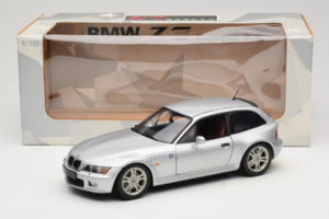 BMW Z3 Coupe 2.8 Stříbrný UT Models 1:18 20421 Kov – obrázek 8 z 8