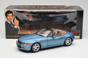 BMW Z3 E36/7 James Bond Goldeneye Modrá Metalíza UT Models 1:18 180024336 Kov – obrázek 8 z 8