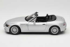 BMW Z3 Roadster 1.8 Stříbrný Dealerská Edice UT Models 1:18 80439411712 Kov – obrázek 4 z 8