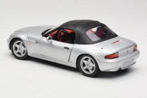 BMW Z3 Roadster 1.8 Stříbrný UT Models 1:18 20404 Kov – obrázek 7 z 8