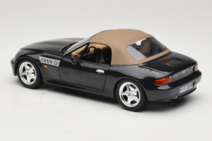 BMW Z3 Roadster Zelený Dealerská Edice UT Models 1:18 80439411711 Kov – obrázek 7 z 8