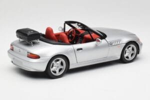 BMW Z3 Roadster S Nosičem Zavazadel Stříbrný UT Models 1:18 20407 Kov – obrázek 3 z 8