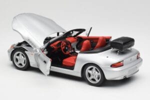 BMW Z3 Roadster S Nosičem Zavazadel Stříbrný UT Models 1:18 20407 Kov – obrázek 5 z 8