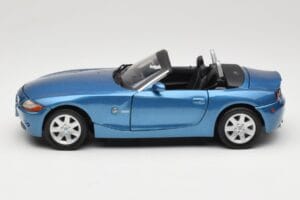 BMW Z4 E85 Modrý Metallic Motormax 1:18 73144 Kov – obrázek 4 z 8
