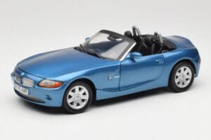 BMW Z4 E85 Modrý Metallic Motormax 1:18 73144 Kov