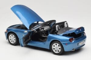 BMW Z4 E85 Modrý Metallic Motormax 1:18 73144 Kov – obrázek 5 z 8
