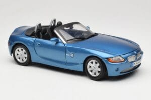BMW Z4 E85 Modrý Metallic Motormax 1:18 73144 Kov – obrázek 6 z 8
