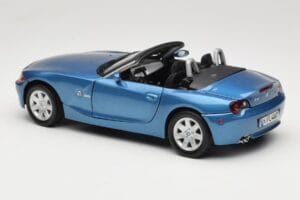 BMW Z4 E85 Modrý Metallic Motormax 1:18 73144 Kov – obrázek 7 z 8