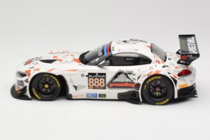 BMW Z4 E89 GT3 #888 Triple Eight Racing L. Mowle / J. Ratcliffe 24 Hours of Spa 2015 Minichamps 1:18 151152388 Kov – obrázek 3 z 6