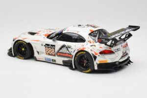 BMW Z4 E89 GT3 #888 Triple Eight Racing L. Mowle / J. Ratcliffe 24 Hours of Spa 2015 Minichamps 1:18 151152388 Kov – obrázek 5 z 6