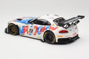 BMW Z4 E89 GT3 #9 Roal Motorsport A. Zanardi / B. Spengler 24 Hours of Spa 2015 Minichamps 1:18 151152309 Kov – obrázek 5 z 6