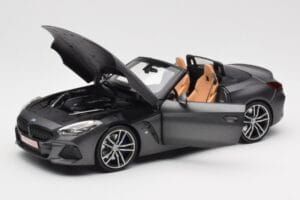 BMW Z4 G29 Šedý Metallic Norev 1:18 183270 Kov – obrázek 2 z 8