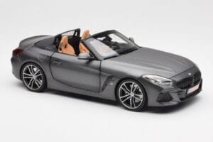 BMW Z4 G29 Šedý Metallic Norev 1:18 183270 Kov – obrázek 6 z 8
