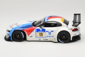 BMW Z4 GT3 #19 Team Schubert J. Muller / D. Muller ADAC 24 Hours Nurburgring 2013 Minichamps 1:18 151132319 Kov – obrázek 3 z 6