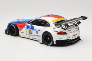 BMW Z4 GT3 #19 Team Schubert J. Muller / D. Muller ADAC 24 Hours Nurburgring 2013 Minichamps 1:18 151132319 Kov – obrázek 5 z 6