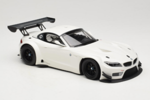 BMW Z4 GT3 E89 Bílý Minichamps 1:18 151122301 Kov – obrázek 4 z 6