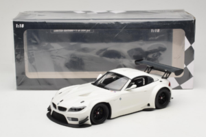 BMW Z4 GT3 E89 Bílý Minichamps 1:18 151122301 Kov – obrázek 6 z 6