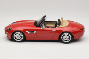 BMW Z8 Červený Minichamps 1:18 155024230 Kov – obrázek 3 z 6