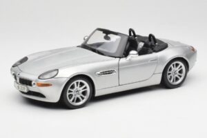 BMW Z8 E52 Titanium Silver Maisto 1:18 536896 Kov