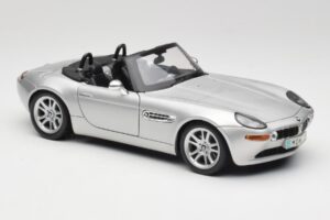 BMW Z8 E52 Titanium Silver Maisto 1:18 536896 Kov – obrázek 6 z 8
