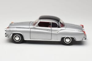 Borgward Isabella Coupe Šedý & Černý Revell 1:18 8989 Kov – obrázek 3 z 8