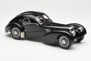 Bugatti 57SC Atlantic Černý CMC 1:18 M-085 Kov – obrázek 4 z 6