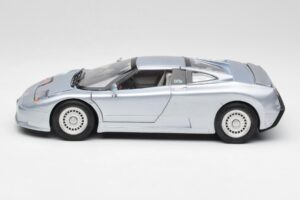 Bugatti EB110 SS Stříbrný Anson 1:18 30303-W-M2 Kov – obrázek 4 z 8