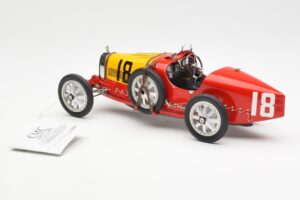 Bugatti T35 National Colors Spain CMC 1:18 M-100-B-016 Kov – obrázek 5 z 6