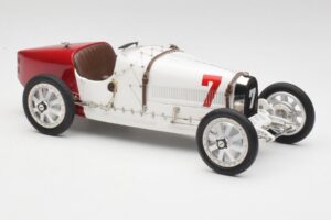 Bugatti Type 35 GP Poland 1924 CMC 1:18 M-100 B-003 Kov – obrázek 4 z 6
