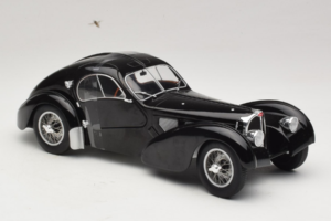 Bugatti Type 57 SC Atlantic Černý Solido 1:18 S1802101 Kov – obrázek 4 z 6