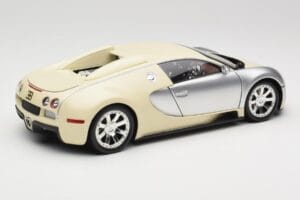 Bugatti Veyron Edition Centenaire Chrome Beige Minichamps 1:18 100110854 Kov – obrázek 3 z 8