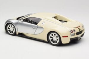 Bugatti Veyron Edition Centenaire Chrome Beige Minichamps 1:18 100110854 Kov – obrázek 7 z 8