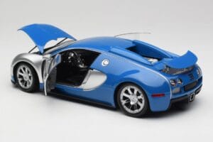 Bugatti Veyron Edition Centenaire Chrome Blue Minichamps 1:18 100110850-O Kov – obrázek 4 z 7