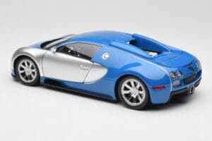 Bugatti Veyron Edition Centenaire Chrome Blue Minichamps 1:18 100110850-O Kov – obrázek 6 z 7
